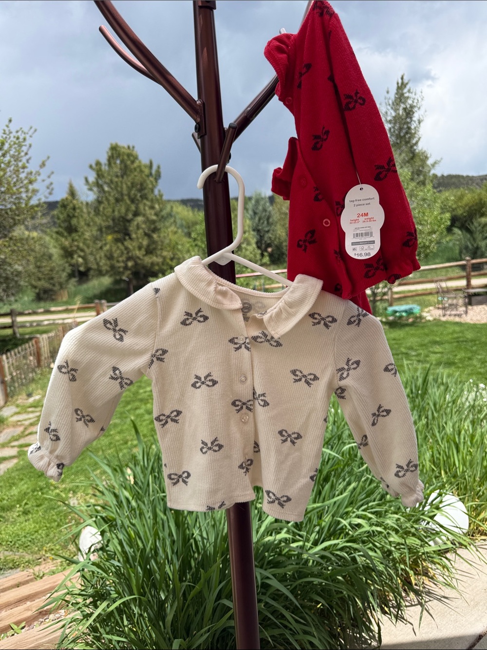 2 Kids Pajamas Set - Red and White with Ribbon Print 24 mo - Picture 2 of 7
